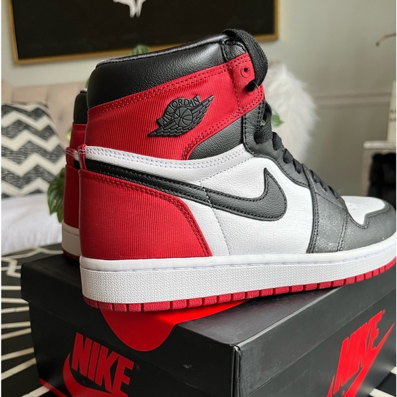 womens air jordans red and black